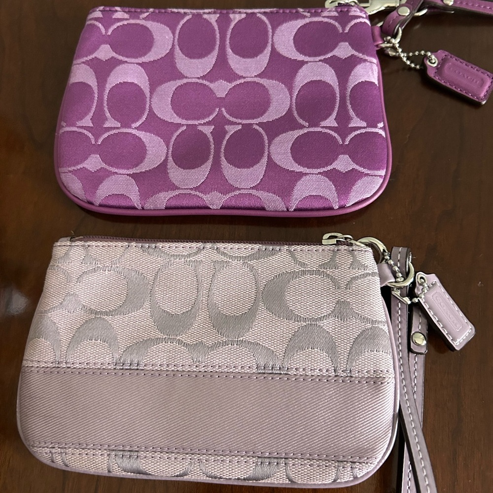 Coach Signature Wristlet Duo in Purple and Gray/lavender